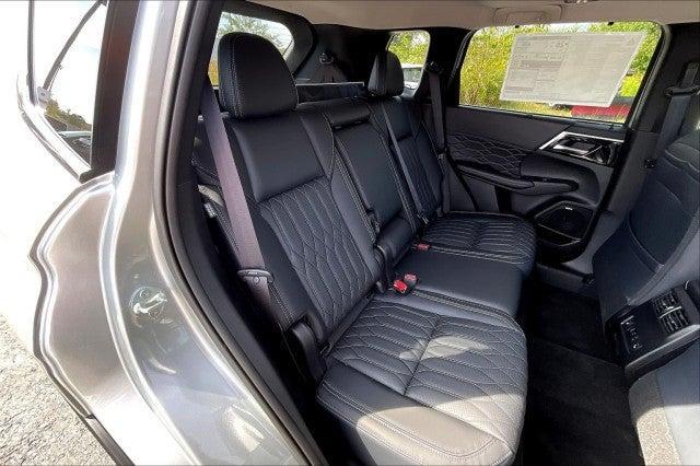 new 2025 Mitsubishi Outlander car, priced at $43,795