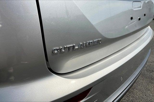 new 2025 Mitsubishi Outlander car, priced at $43,795