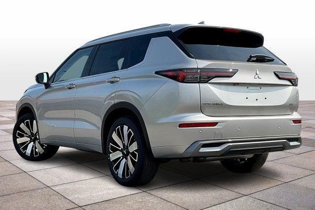 new 2025 Mitsubishi Outlander car, priced at $44,005