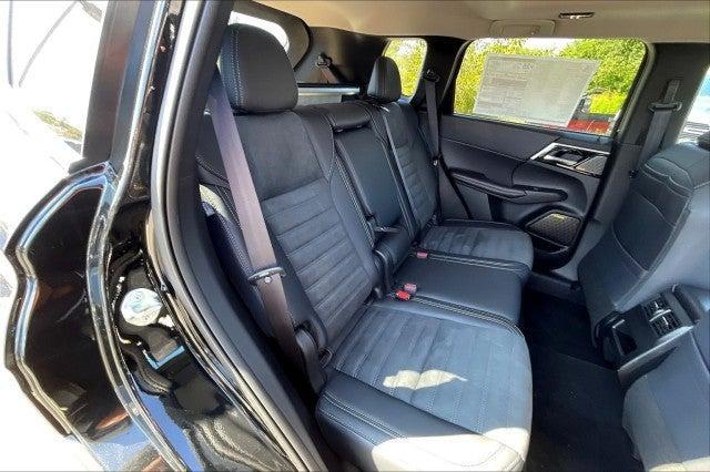 new 2025 Mitsubishi Outlander car, priced at $42,419