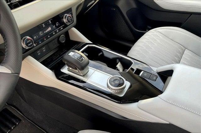 used 2025 Mitsubishi Outlander car, priced at $32,990