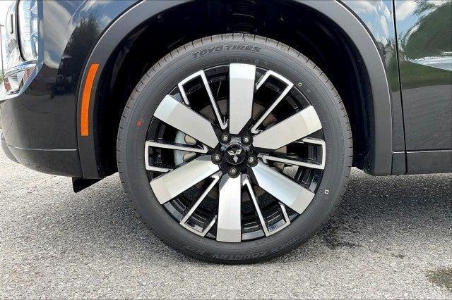 new 2025 Mitsubishi Outlander car, priced at $45,955