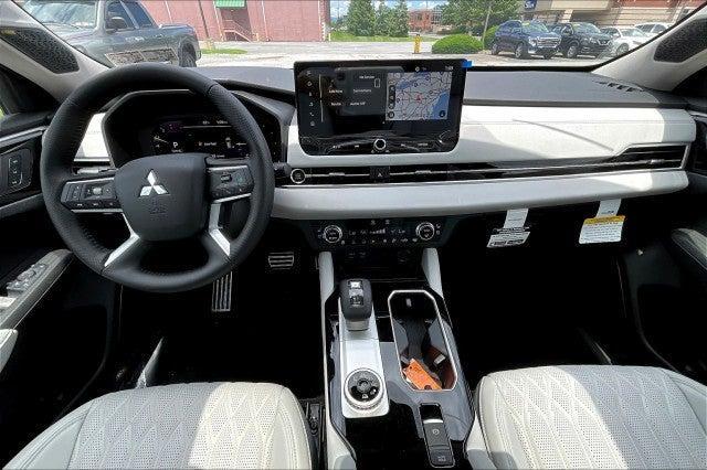 new 2025 Mitsubishi Outlander car, priced at $45,955