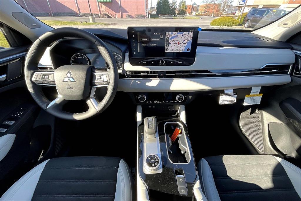 new 2025 Mitsubishi Outlander car, priced at $37,425