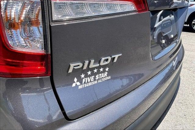 used 2022 Honda Pilot car, priced at $33,580