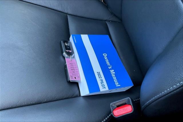 used 2022 Honda Pilot car, priced at $34,990