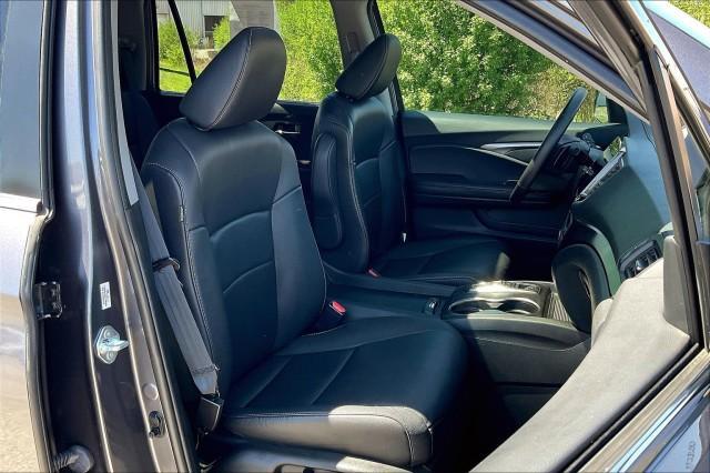 used 2022 Honda Pilot car, priced at $34,990