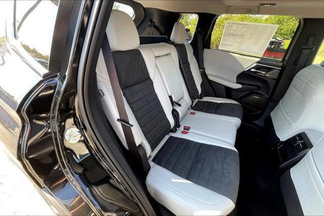 new 2025 Mitsubishi Outlander car, priced at $43,100