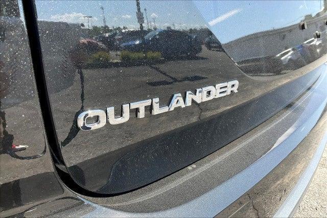 new 2025 Mitsubishi Outlander car, priced at $43,100