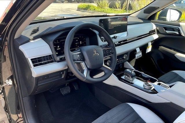 new 2025 Mitsubishi Outlander car, priced at $43,100