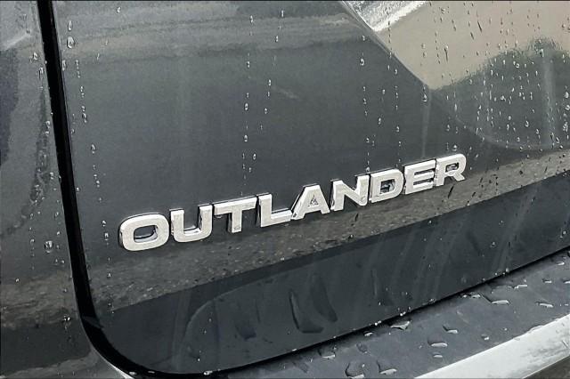 new 2025 Mitsubishi Outlander car, priced at $39,865