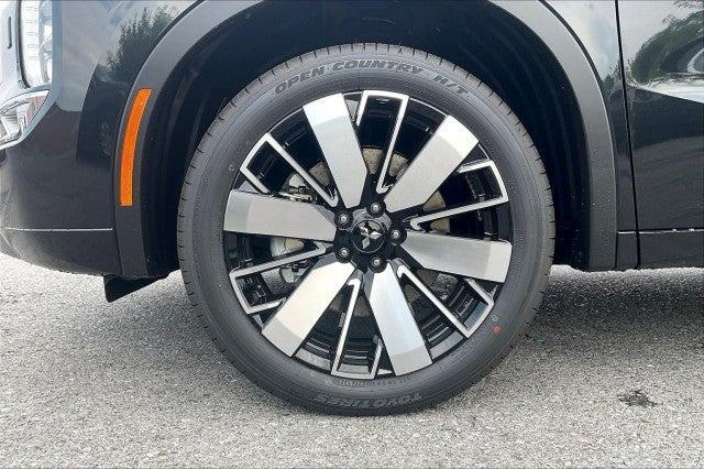 new 2025 Mitsubishi Outlander car, priced at $44,895