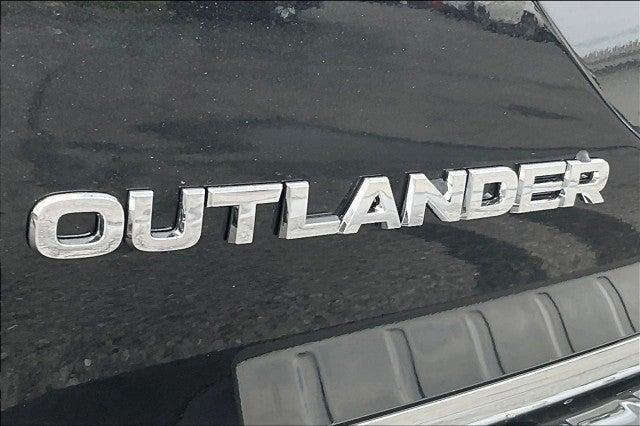 new 2025 Mitsubishi Outlander car, priced at $44,895