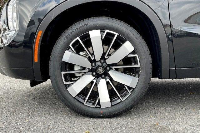 new 2025 Mitsubishi Outlander car, priced at $41,745