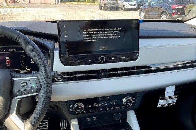 new 2025 Mitsubishi Outlander car, priced at $47,735