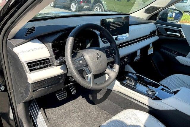 new 2025 Mitsubishi Outlander car, priced at $47,735