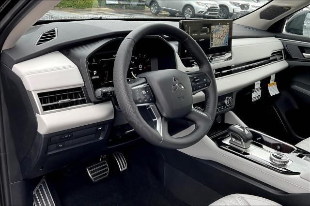 new 2025 Mitsubishi Outlander car, priced at $45,035