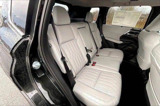 new 2025 Mitsubishi Outlander car, priced at $45,835