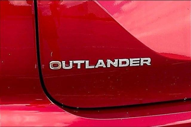 new 2024 Mitsubishi Outlander car, priced at $42,765