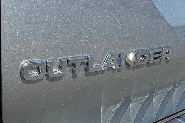 new 2024 Mitsubishi Outlander car, priced at $36,765