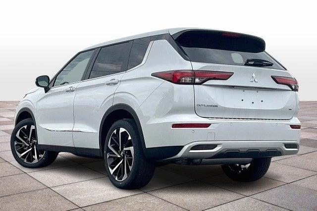 new 2024 Mitsubishi Outlander car, priced at $37,090