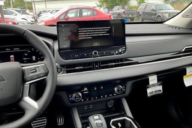 new 2025 Mitsubishi Outlander car, priced at $44,695