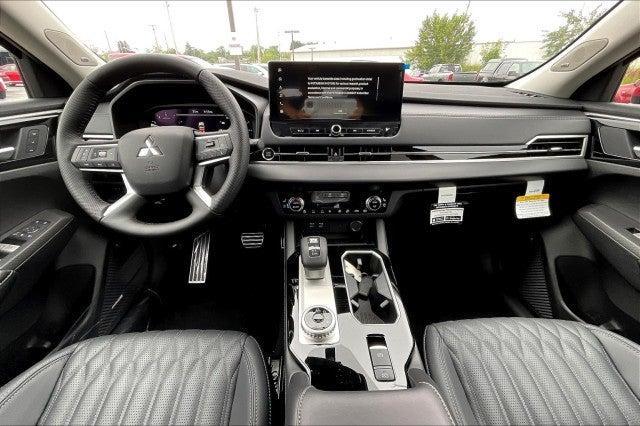 new 2025 Mitsubishi Outlander car, priced at $44,695
