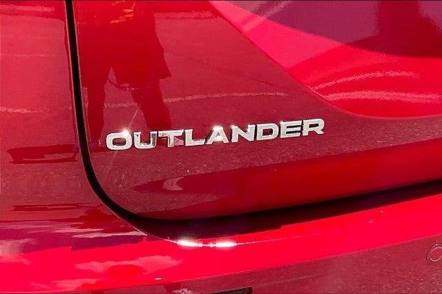 new 2024 Mitsubishi Outlander car, priced at $38,665