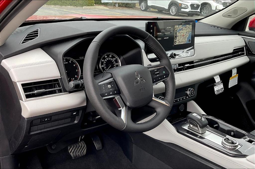 new 2025 Mitsubishi Outlander car, priced at $37,415