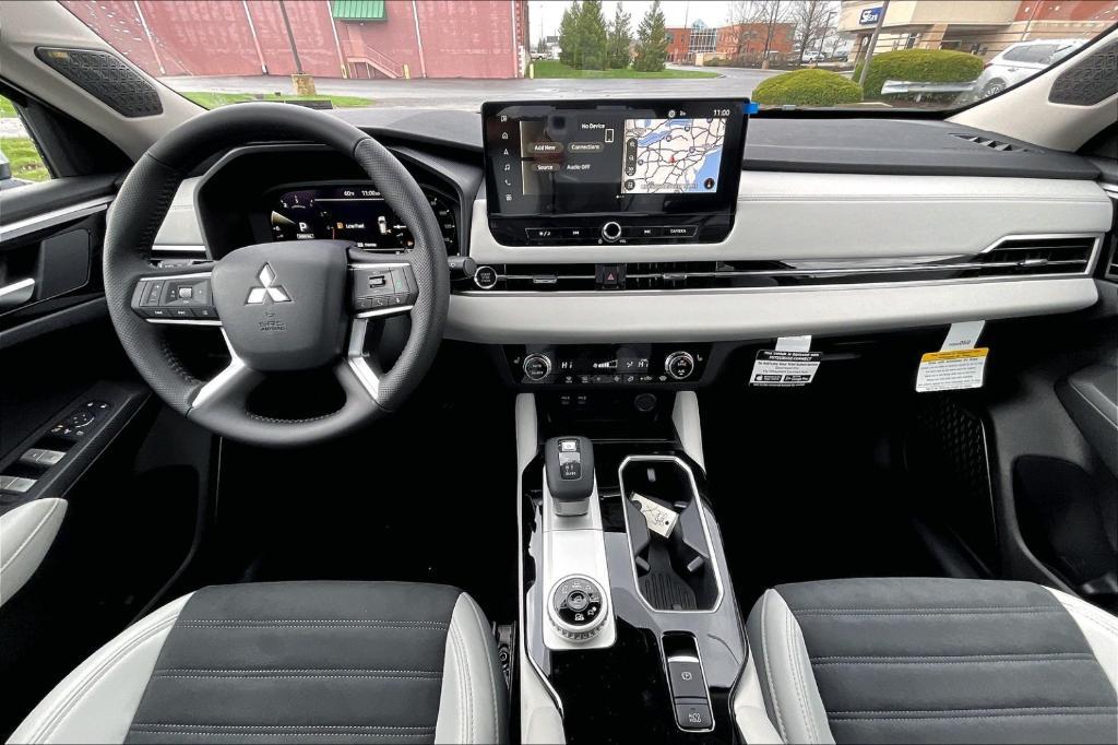 new 2025 Mitsubishi Outlander car, priced at $40,465