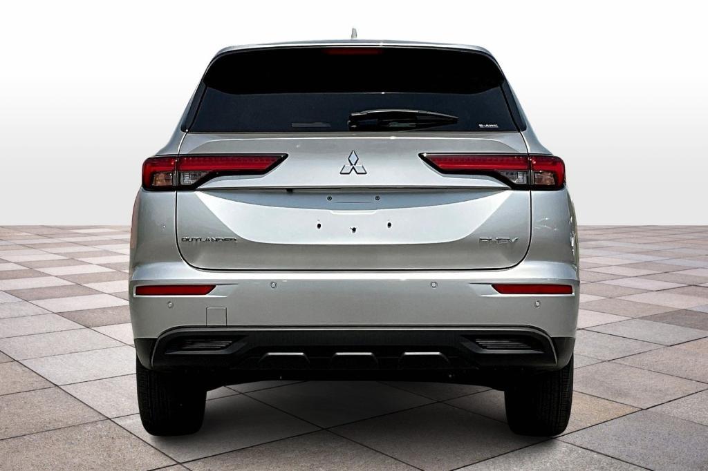new 2025 Mitsubishi Outlander car, priced at $43,780