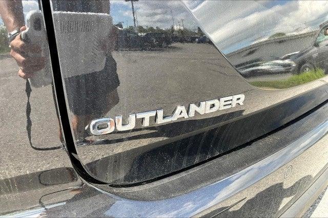 new 2025 Mitsubishi Outlander car, priced at $43,280