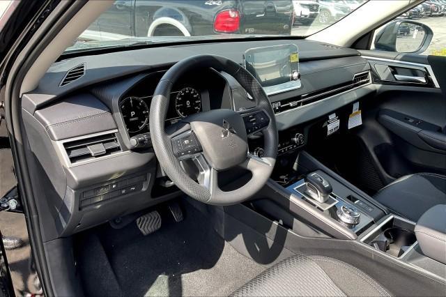 new 2025 Mitsubishi Outlander car, priced at $43,280