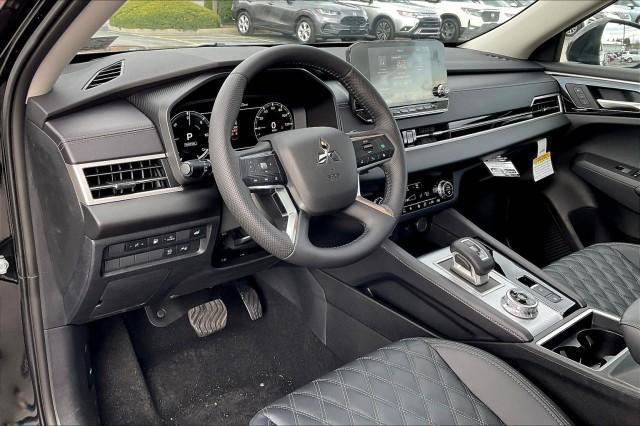 new 2025 Mitsubishi Outlander car, priced at $48,905