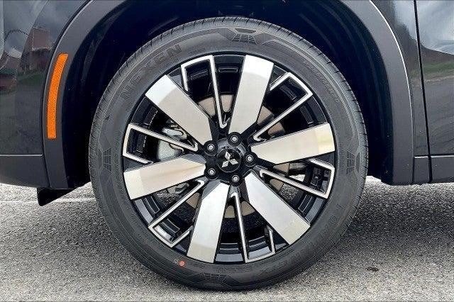 new 2025 Mitsubishi Outlander car, priced at $38,260