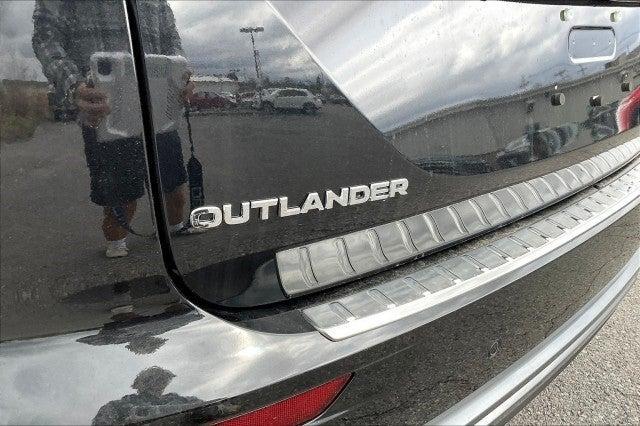 new 2025 Mitsubishi Outlander car, priced at $38,260