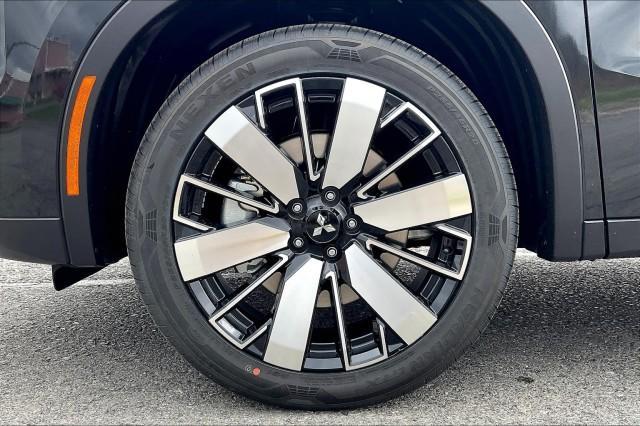new 2025 Mitsubishi Outlander car, priced at $38,260