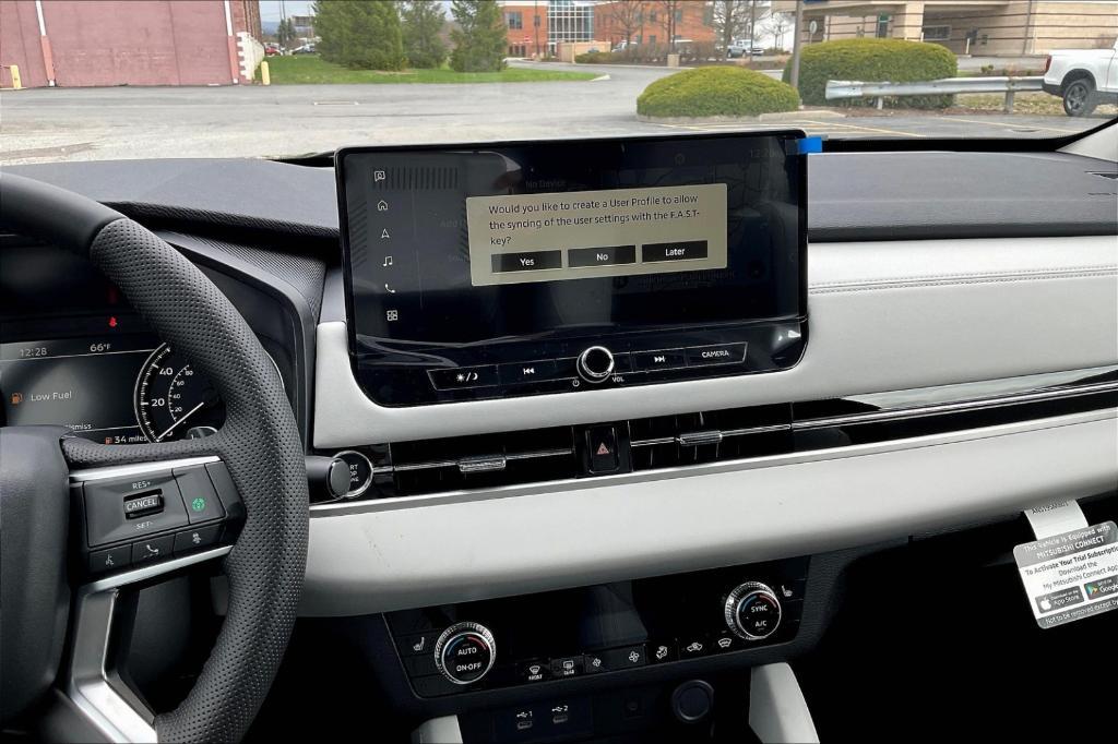 new 2025 Mitsubishi Outlander car, priced at $38,260