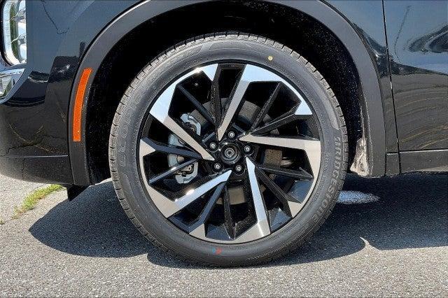 new 2025 Mitsubishi Outlander PHEV car, priced at $53,675