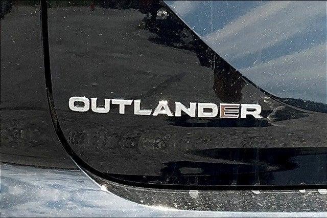 new 2024 Mitsubishi Outlander car, priced at $38,970