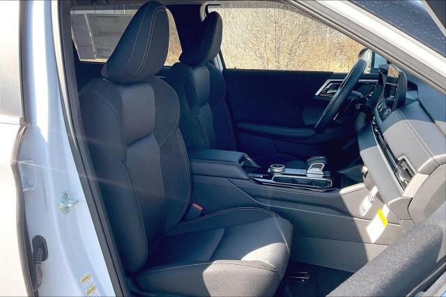 new 2025 Mitsubishi Outlander car, priced at $35,015