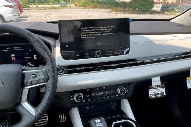 new 2025 Mitsubishi Outlander car, priced at $45,955