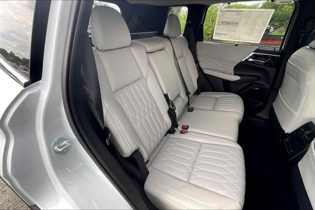new 2025 Mitsubishi Outlander car, priced at $43,305
