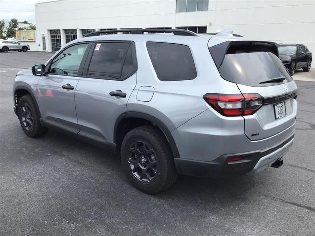 new 2025 Honda Pilot car, priced at $50,895