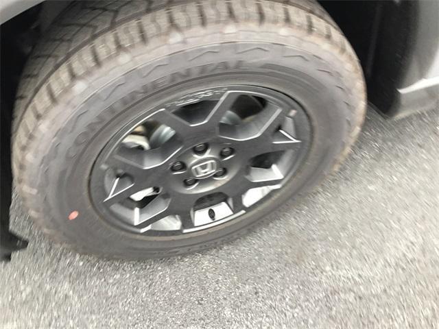 new 2025 Honda Pilot car, priced at $50,895