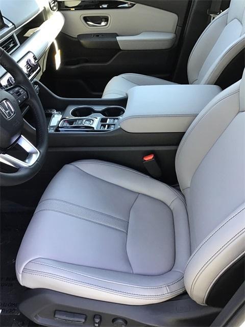 new 2025 Honda Pilot car, priced at $51,095