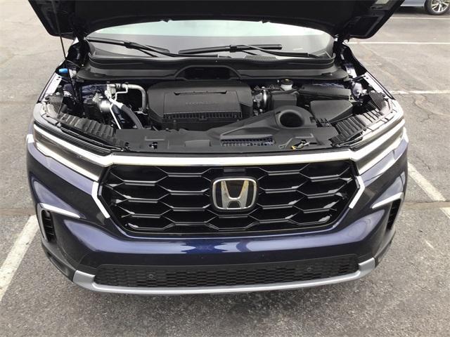 new 2025 Honda Pilot car, priced at $51,095