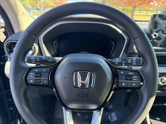 new 2025 Honda Pilot car, priced at $51,825