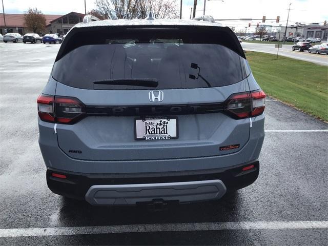 new 2025 Honda Pilot car, priced at $51,350