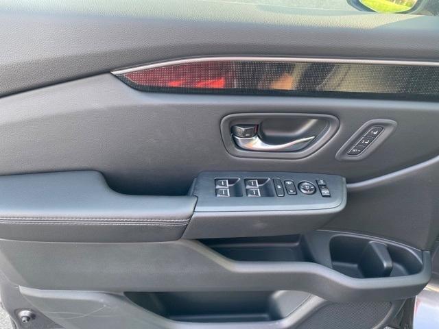 new 2025 Honda Pilot car, priced at $54,575